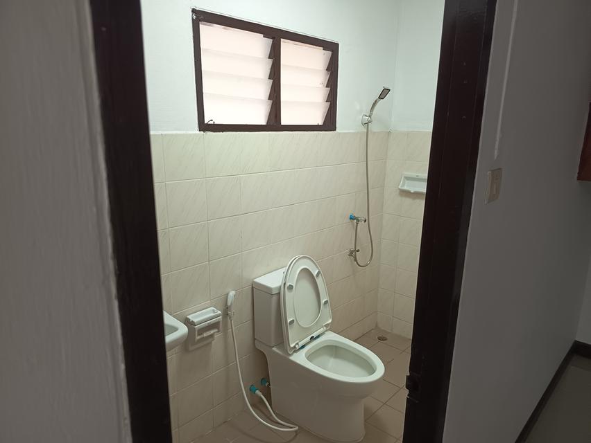 ขายทาวน์เฮ้าส์ วโรชา4 7