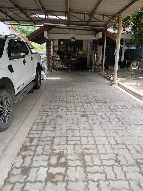 ขายด่วนบ้านเดี่ยว 1 ชั้นครึ่ง 105 ตรว. ย่านหัวยขวาง ประชาราษฎร์บำเพ็ญ 26 ขายตามสภาพ ** ถูกสุดในย่านนี้ ขายต่ำกว่าราคาประ 3