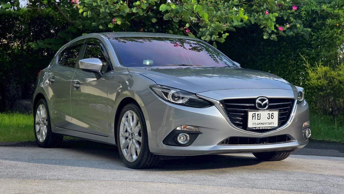 รหัสรถ WB36 Mazda 3 S Sports  ปี 2015 (สีบรอนด์)