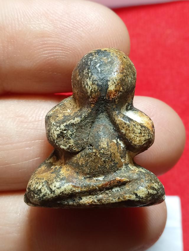 พระปิดตาเก่าบ้านพิมพ์หลวงปู่เอี่ยม