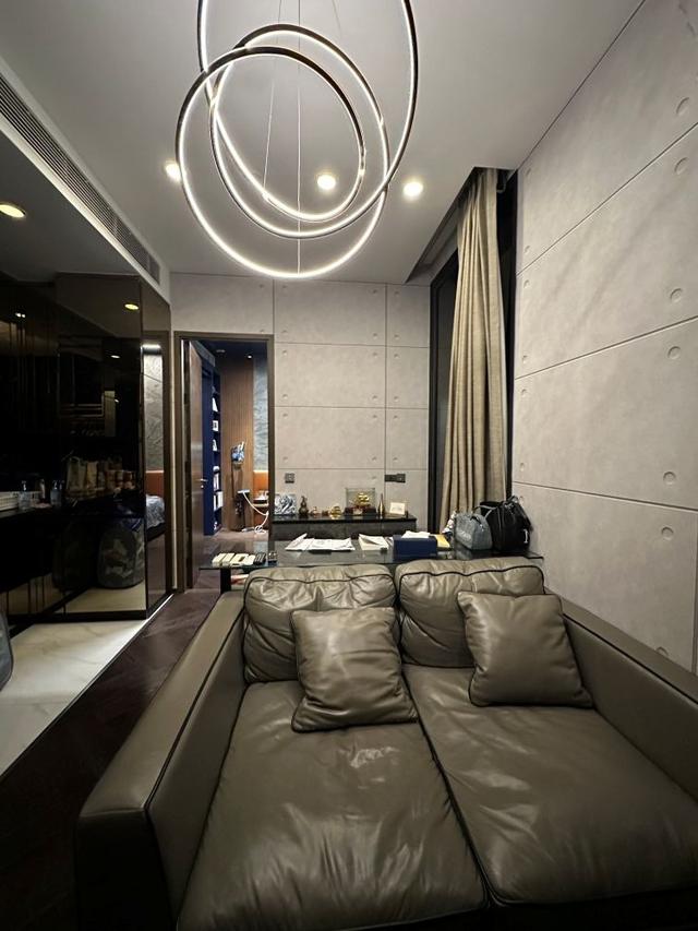 ขายด่วน !! the esse sukumvit 36 ขนาดห้องlimited หายาก ในโครงการขายหมดแล้ว ขนาดห้อง 43.35 ราคาต่ำที่สุดในตลาดตอนนี้ 14.5 ล้าน 4