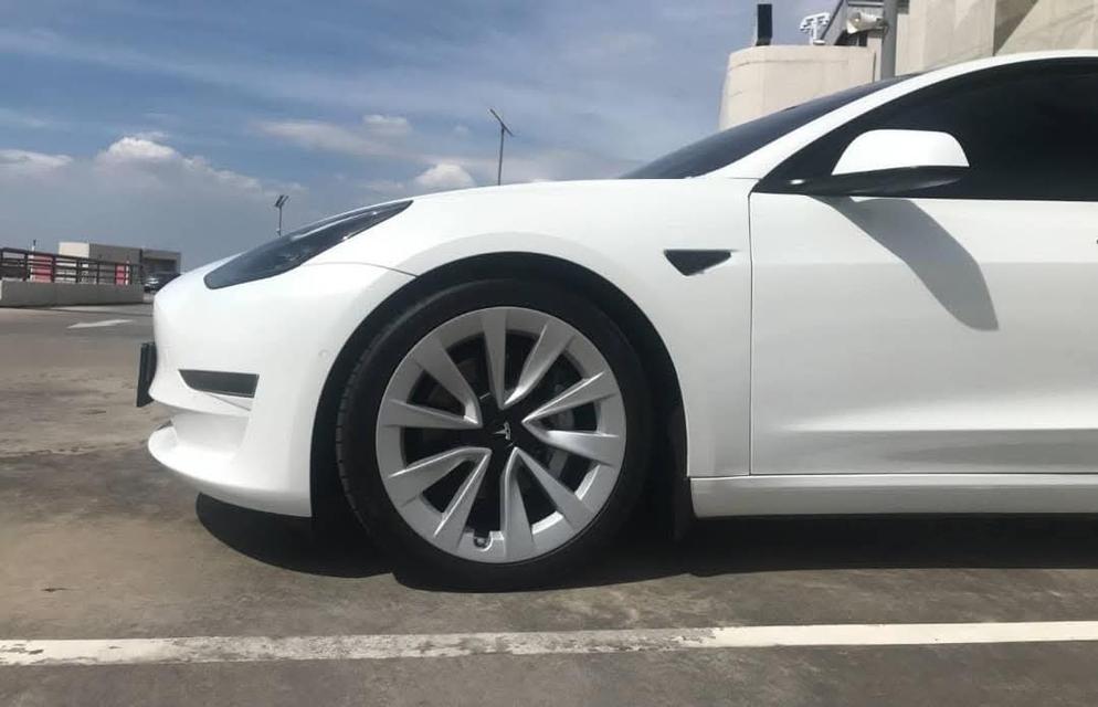 tesla model 3  ปี 2021 9