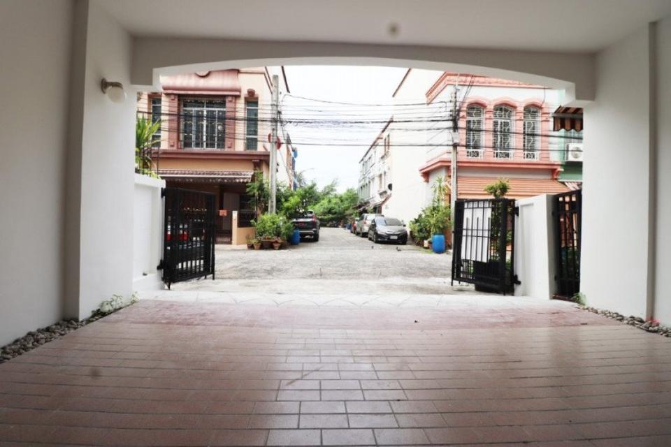 รูป ขาย ทาวน์โฮม บ้านกลางเมือง บริติช ทาวน์ ศรีนครินทร์ Baan Klang Muang British Town Srinakarin 191 ตรม. 21.4 ตร.วา 5