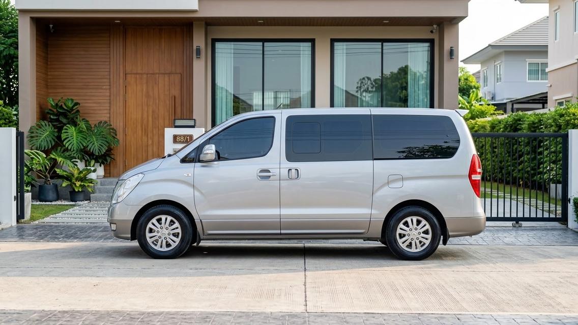 HYUNDAI H1 2.5 DELUXE A/T ปี 2011 รูปย่อยที่ 3