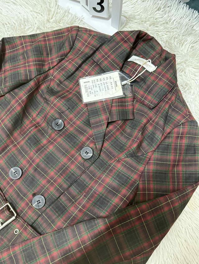เสื้อโค้ทขนสัตว์ยาวปานกลาง สำหรับผู้หญิง แขนยาว ลายสก็อต เทรนช์โค้ทตัวยาว เหมาะสำหรับสภาพอากาศเย็น ให้ความอบอุ่น