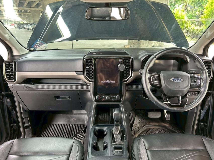 Ford Everest 2.0 Si-Turbo Trend 10AT ปี 2023 12