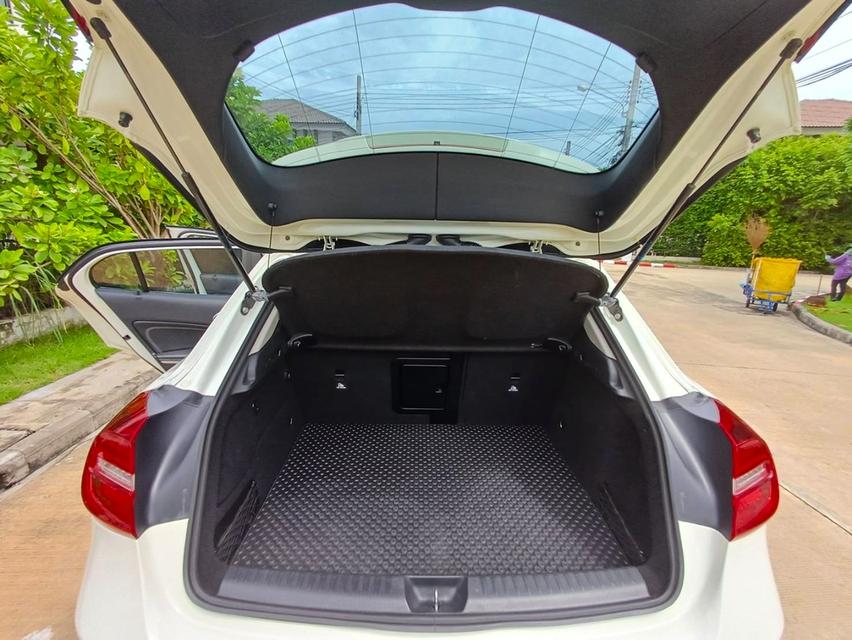2016 BENZ GLA200 สภาพสวยจัด NOT ไม่ขยับ สีเดิมทั้งคัน ไม่แก๊ส ไม่ชน 10