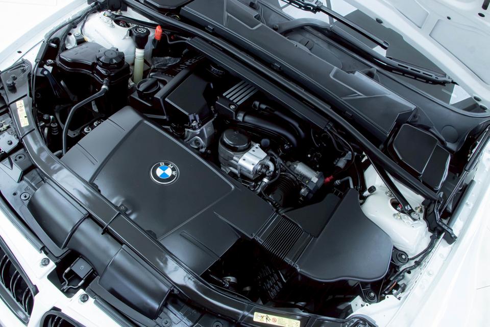 BMW SERIES 3 320i LCI E90 2009   15