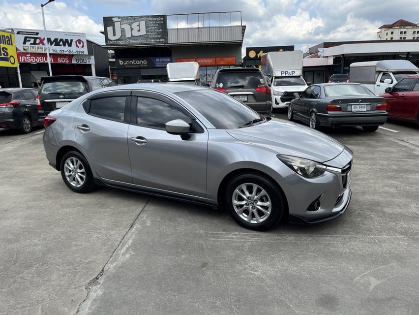 MAZDA 2 2016 SKYACTIVE ตัว TOP เจ้าของขายเอง รถมือเดียว