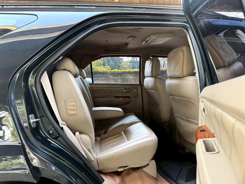 ขายรถ Toyota Fortuner 2.7V ปี 2009 สีดำ เกียร์ออโต้ รูปที่ 10