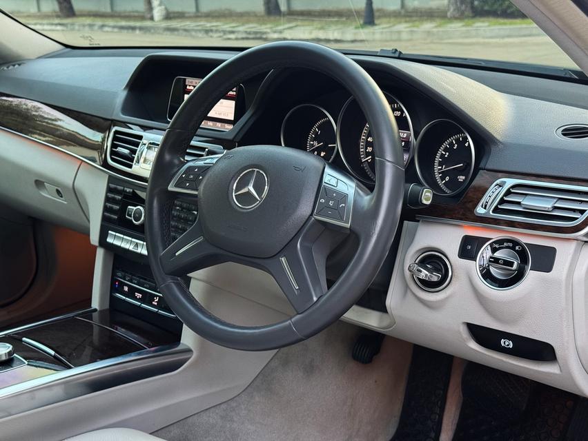 2014 BENZ E200 CGI AMG โฉม Facelift W212 รหัส AVA2496 10