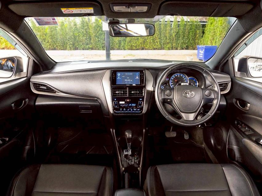 Toyota Yaris 1.2 Sport ปีจด 2021 16