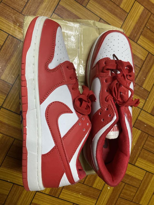 รองเท้า nikedunklow. 2