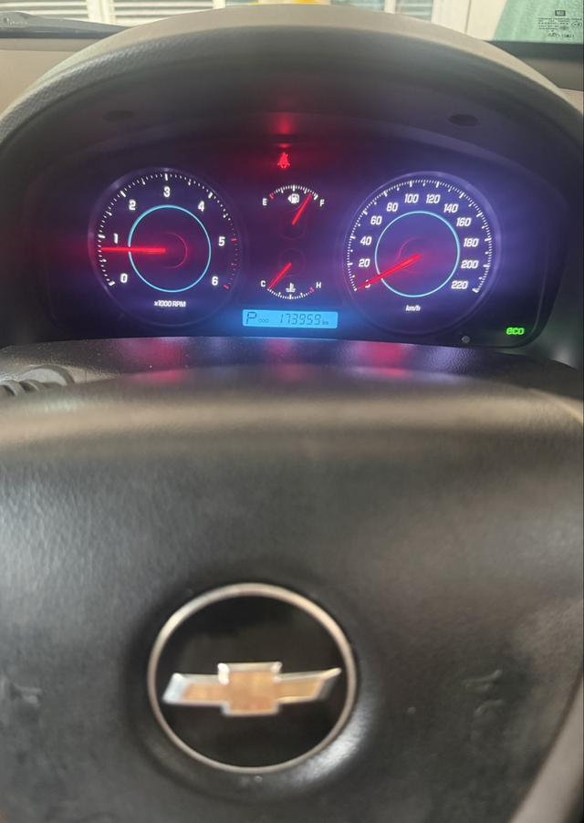 SUV 7 ที่นั่ง Chevrolet Captiva 2.0 ดีเซล LSX ปี 2013 รูปที่ 13