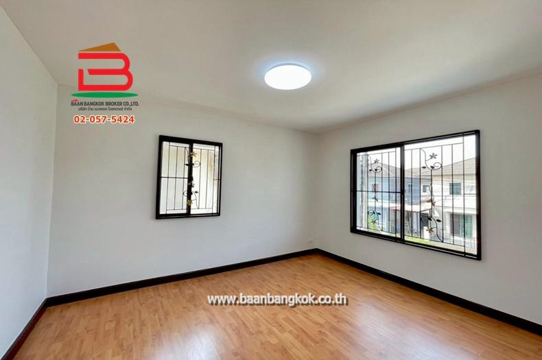 บ้านเดี่ยว หมู่บ้าน พฤกษาวิลเลจ 21 (ดีไลท์) ลำลูกกา คลอง4 เนื้อที่ 50.3 ตรว. ถนนลำลูกกา ตำบลลาดสวาย อำเภอลำลูกกา จังหวัดปทุมธานี 9