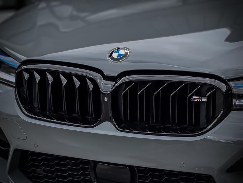 รหัสรถ MCA53 2018 BMW 530E M-SPORT G30 TO M5 LCI LOOK 7