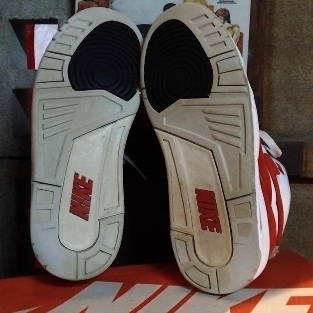 Jordan 3University Red รูปที่ 6