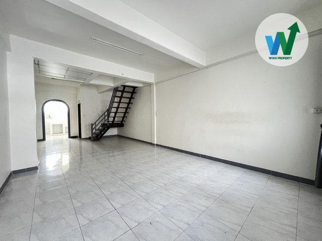 ขายบ้านในแหล่งชุมชน หมู่บ้านวังทองวิลเลจ2 เสรีไทย33 บรรยากาศเงียบ สงบ เป็นส่วนตัว 3