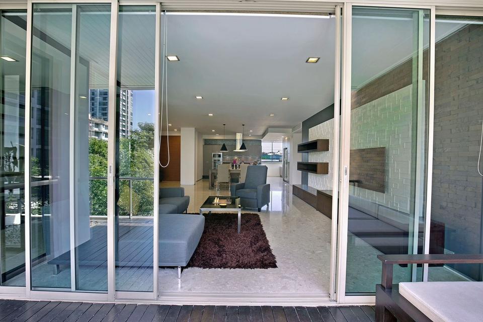 ขายคอนโดหรูสุดเอ็กซ์คลูซีฟ Ficus Lane Condominium 3