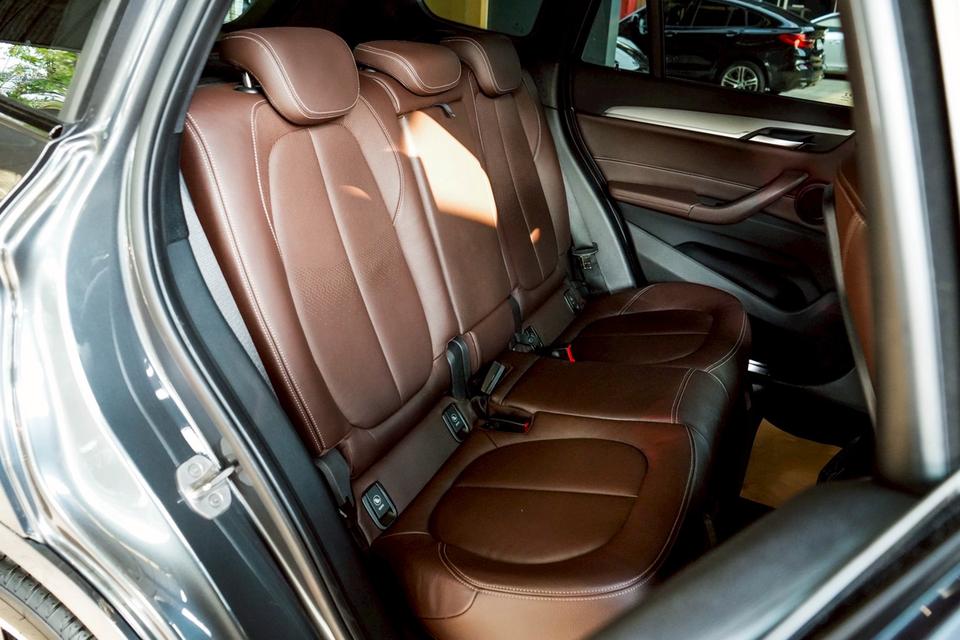 รหัสรถ CBL4459 BMW X1 sDrive18d M Sport F48 AT 2018 รูปที่ 6