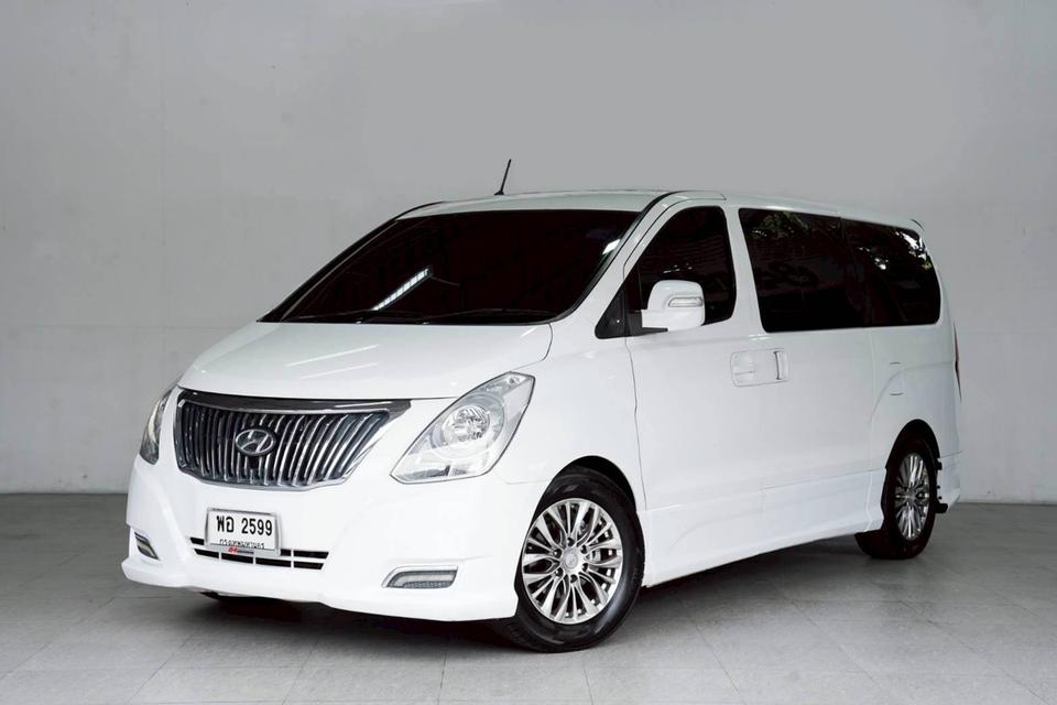 HYUNDAI H-1 GRAND STAREX 2.5 VIP 2013 จด 2015 รถตู้VIP สวยหรูดูแลดี