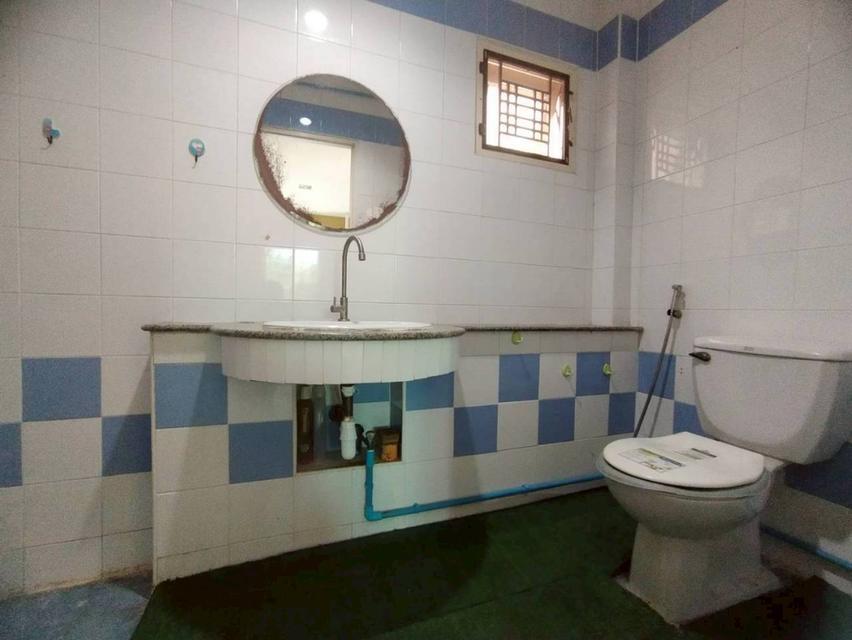 ขาย ถูกสดๆบ้านแฝดอารมณ์บ้านเดี่ยว ทำเลดีใกล้เมือง หมู่บ้านบุรีรมย์ คลองสี่ ลำลูกกา หลังมุมพื้นที่เยอะ 7