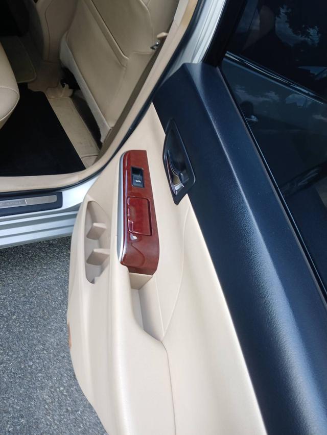 2012 มือเดียว Toyota Camry  9