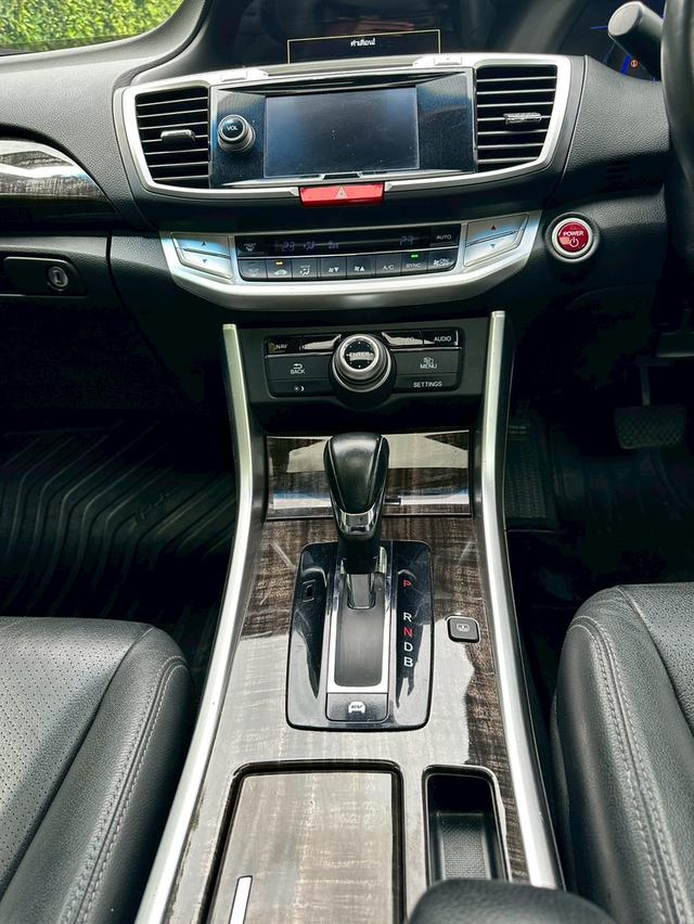 HONDA ACCORD 2.0 HYBRID TECH MC ปี 2016 17
