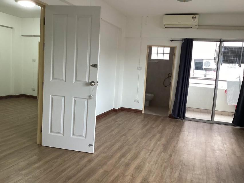 🏡 ขายคอนโดห้องใหญ่ ทำเลทอง! เดินไป บดินทรเดชา เพียง 8 นาที! 🏫✨ 3