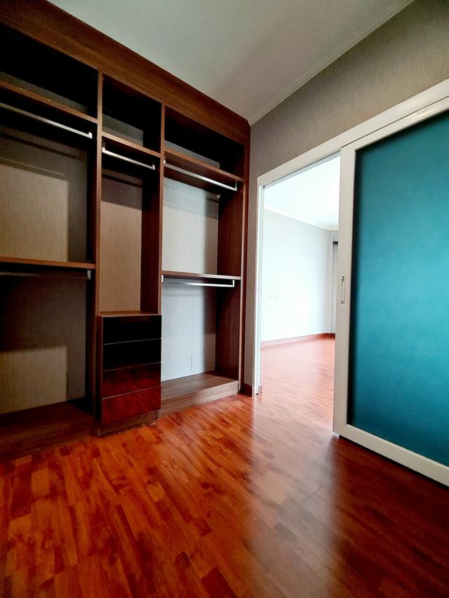 ขายบ้านเดี่ยว 2 ชั้น หมู่บ้านศุภาลัยพาร์ควิลล์ร่มเกล้า-สุวรรณภูมิ 3 ห้องนอน 3 ห้องน้ำ 1 ห้องครัว และ 1 ห้องรับแขก จอดรถได้ 2-4 คัน เจ้าของขายเองสภาพดี 3