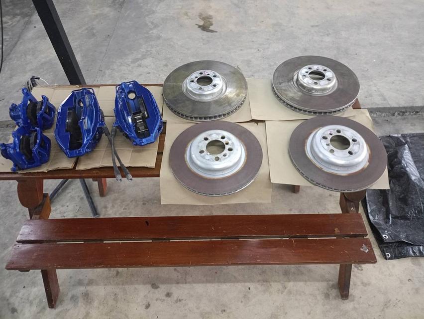 ขายเบรค M พร้อมจานดิสเบรค ครบชุด สะภาพใหม่เอี่ยม