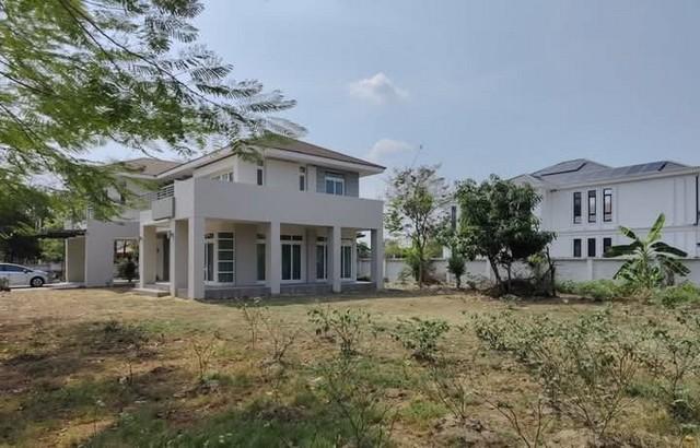 บ้านในที่ดิน 600ตร.วา พื้นที่ใช้สอย 320ตร.ม. ใกล้สนามบินสุวรรณภูมิ เลควูด คันทรีคลับ บางนา กม.18 3
