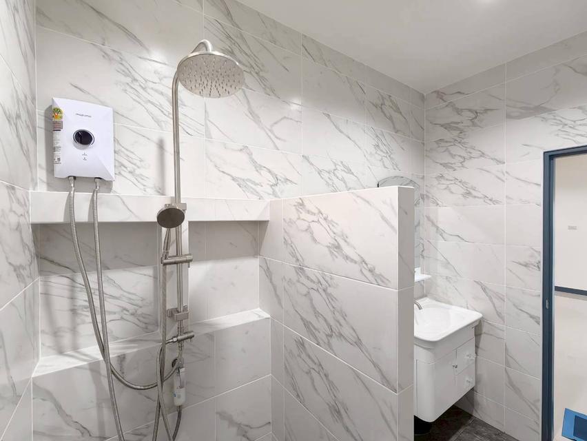 🏡 บ้านเดี่ยวหลังใหญ่ 304 ตร.ม. ทำเลรวมโชค ใกล้ รร.ต้นกล้า เพียง 1.5 กม. Spacious 4-Bedroom House - 304 sq.m., 3 mins to Tonkla School & Ruamchok 7