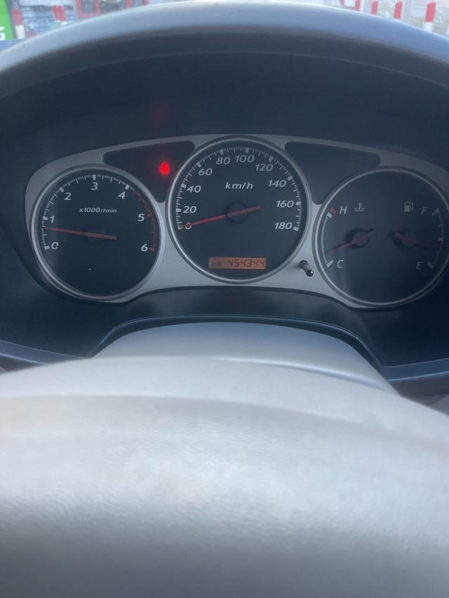 รถกระบะ อีซูซุ ดีแมก 8