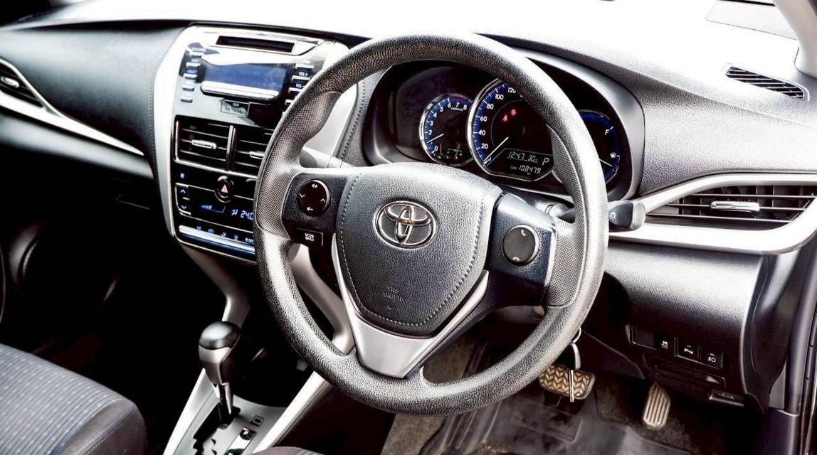 รหัสรถ QT1211 Toyota Yaris ativ 1.2 E สีดำ ปี 2018 12