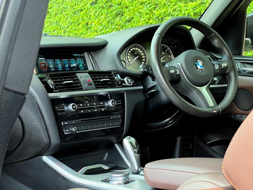2017 BMW X3 20D MSPORT LCI รถมือเดียวออกป้ายแดง รถวิ่งน้อยเพียง 110,000 กม เข้าศูนย์ตามระยะ รถไม่เคยมีอุบัติเหตุครับ รูปที่ 12