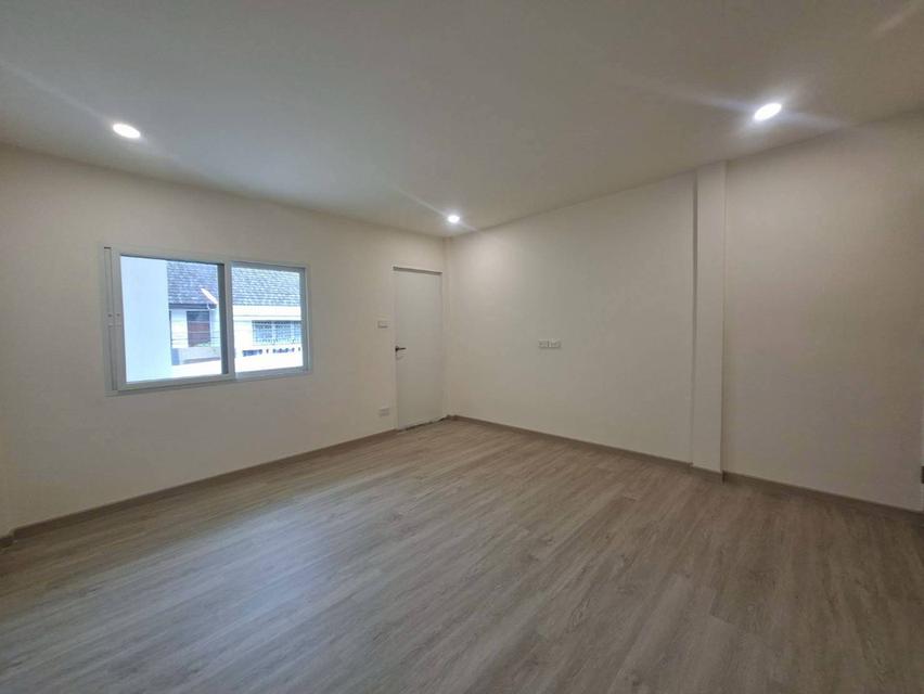 ขายทาวน์เฮ้าส์ 2 ชั้น ซอยอุดมสุข 47 รีโนเวทใหม่ทั้งหลังพร้อมอยู่ (N.1925) 12