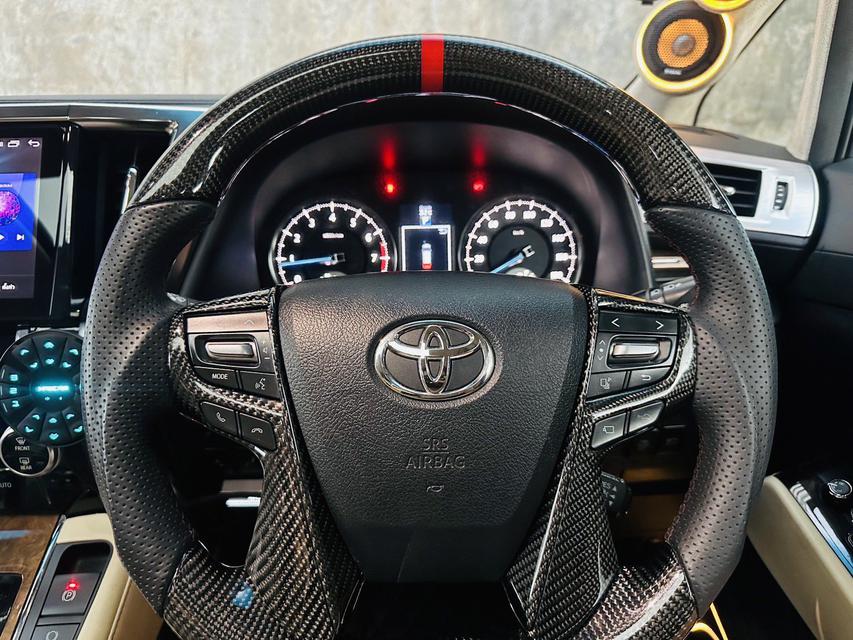 TOYOTA ALPHARD 3.5 Executive Lounge 3