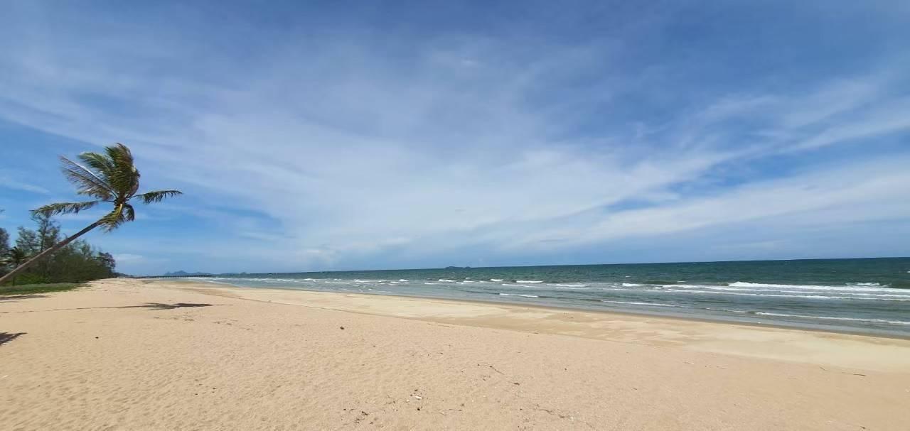 ขายที่ 259ไร่ ติดหาดทราย ทับสะแก ประจวบคีรีขันธ์ 3