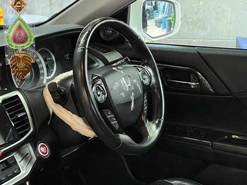 Accord 2.4 TECH (Sunroof) จัดเต็ม รูปที่ 12