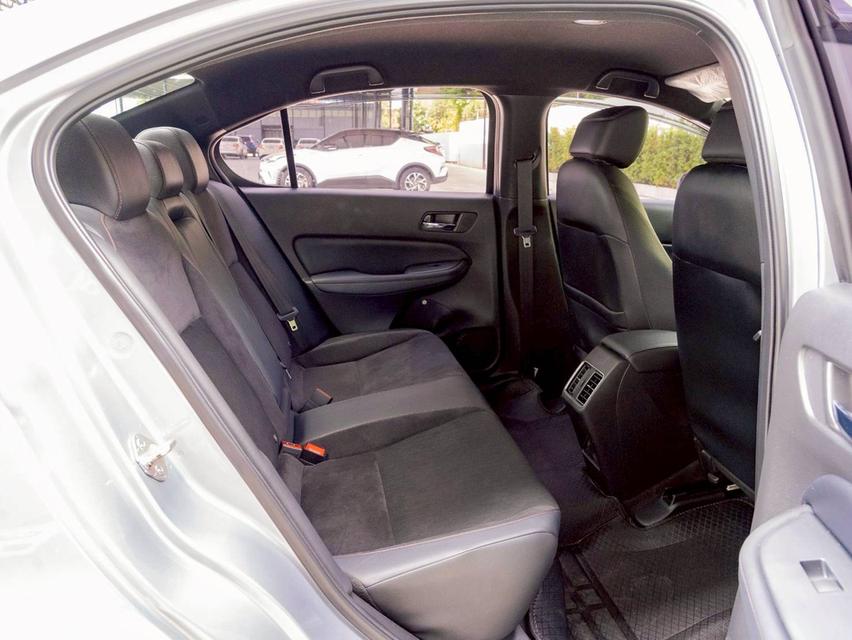 Honda City 1.5e:hev RS ปี22 16