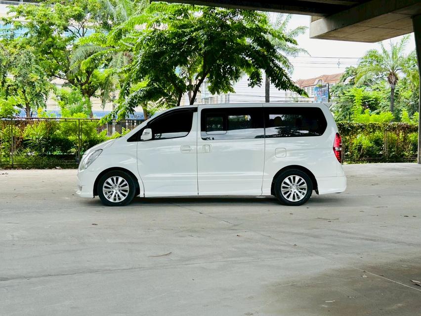 ขายรถ Hyundai Grand Starex 2.5 ปี 2013 สีขาว เกียร์ออโต้ 7