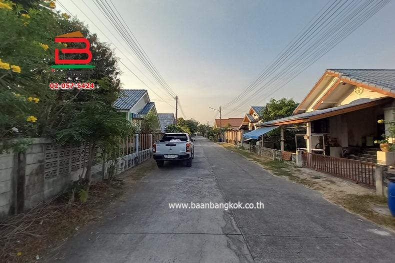 ที่ดิน+บ้าน บ้านสวนแสนสุข ติดถ.เพชรเกษม คลอง 29 เนื้อที่ 107.4 ตรว อ.องครักษ์ จ.นครนายก 11