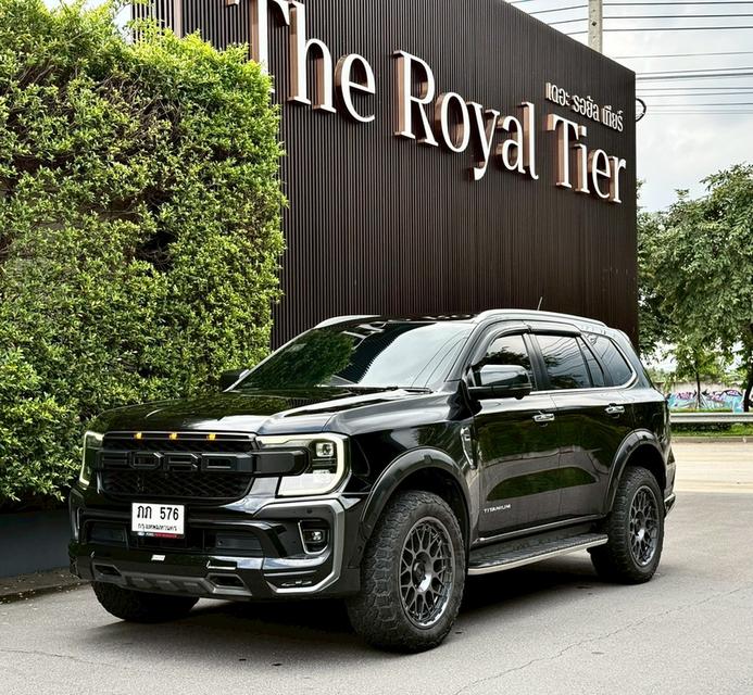 FORD EVEREST 2.0 BI TURBO TITANIUM PLUS 4×4 TOP ปี22 สีดำ