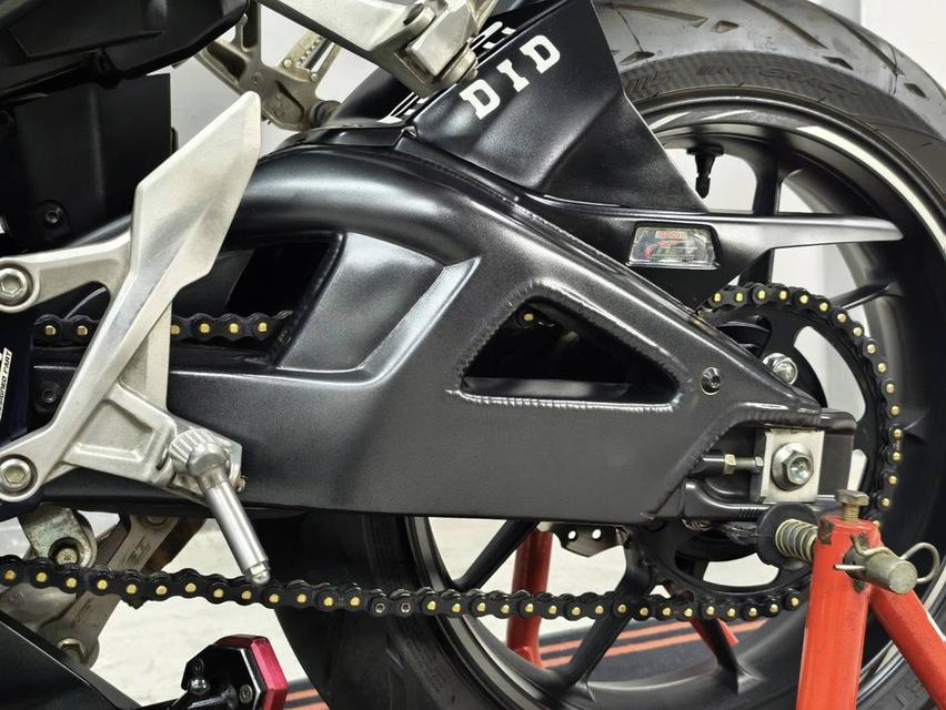 ออกรถ 0 บาท Honda Cbr500r ปี 2022 abs  พร้อมขี่ ของแต่งเต็มๆ สภาพนางฟ้า รูปที่ 15