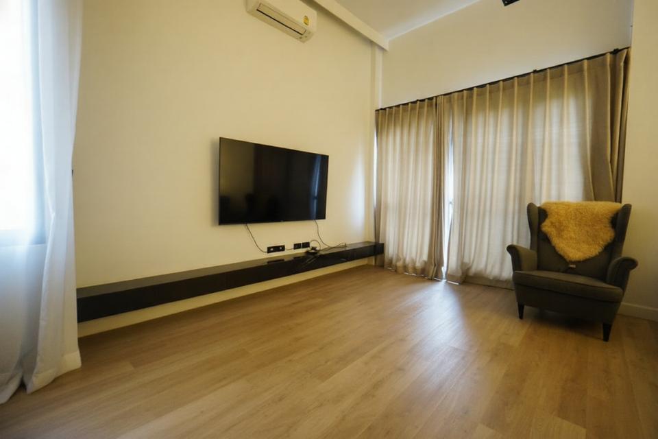 ขาย ทาวน์โฮม 3 ชั้น บ้านกลางเมือง พระราม 9-ลาดพร้าว 150 ตรม 32 ตรว หลังมุม แต่งสวย ติดเลียบทางด่วนเอกมัย รามอินทรา สุดยอ 6