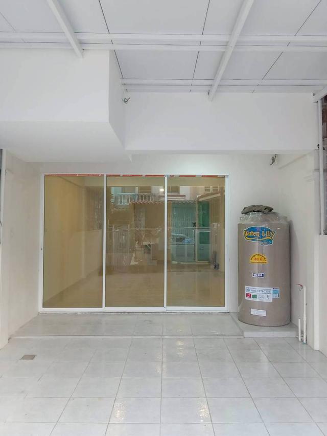 [ขายด่วน] ทาวน์เฮ้าส์ 2 ชั้น หมู่บ้านรินทร์ทอง ลำลูกกา คลอง 2 - รีโนเวทใหม่  เนื้อที่ 17 ตรว. 2 ห้องนอน 2 ห้องน้ำ 1 ที่จอดรถ 2