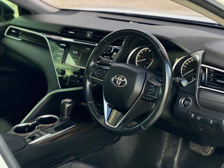 Toyota Camry 2.5G ปี20 14