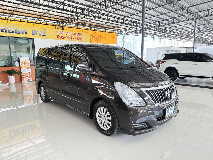 Hyundai H-1 2.5 Deluxe (ปี 2018) Wagon AT
