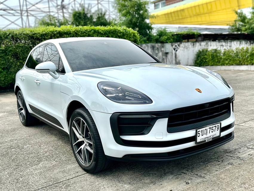 Porsche Macan 2.0 ปี (2024) 3